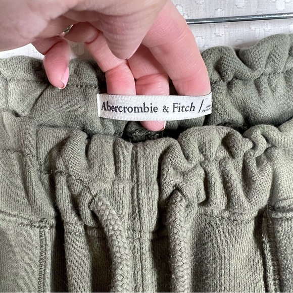 Abercrombie & Fitch Green High Rise French Terry Jogger Sweatpants - Picture 4 of 6